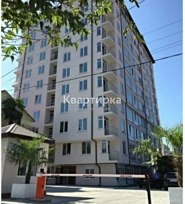 #СОЧИ #АДЛЕР  Студия на 7‑м этаже 11‑этажного дома в Курортном городке Адлера сдаётся с июня по октя