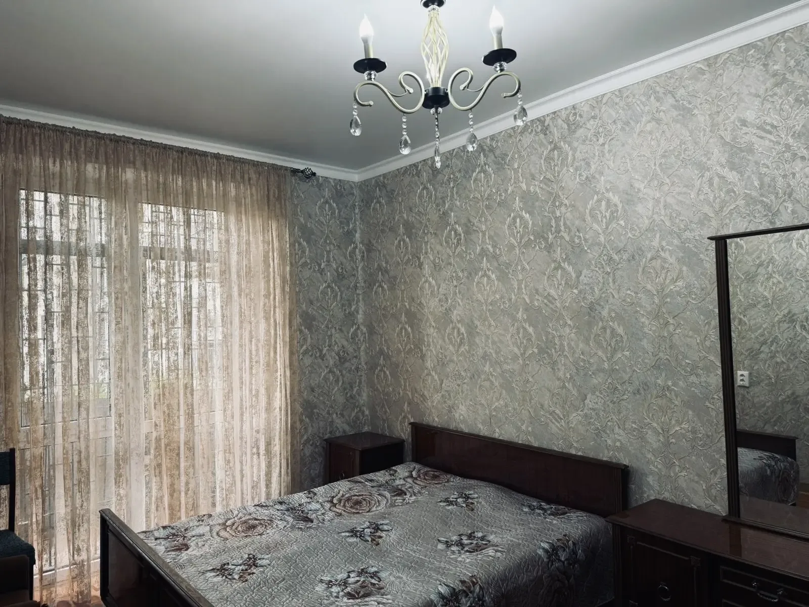 #АБХАЗИЯ #ГАГРА ул. Абазгаа 55/1.  Сдаётся 3- комнатная большая  квартира на втором этаже, под ключ,