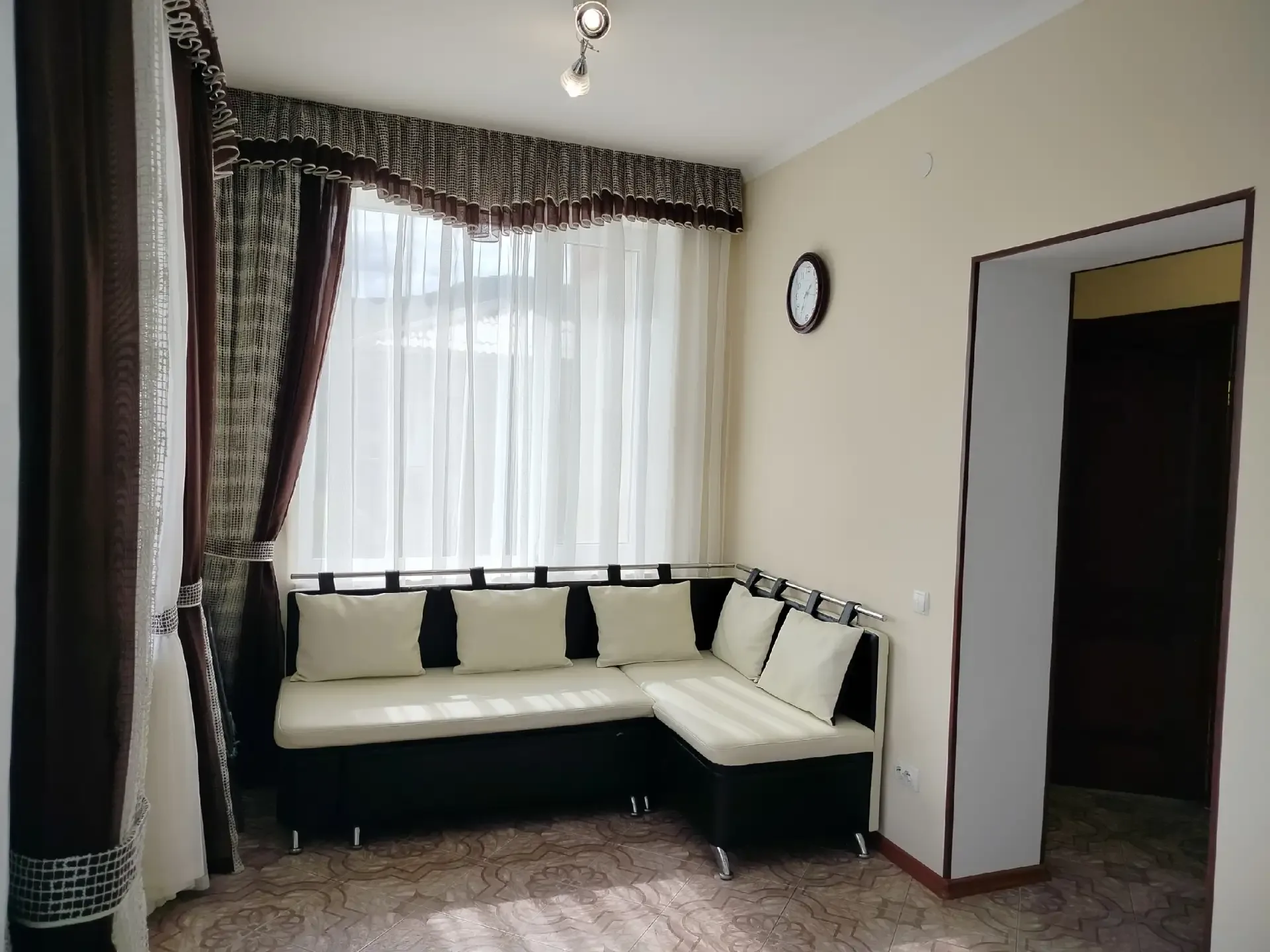 #СУДАК ул.Киевская дом 6  Приглашаем на отдых в гостевой дом "У Прохора".. Мы находимся в юго-западн