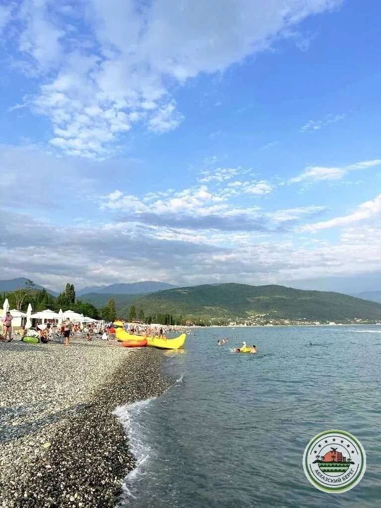 #ЦАНДРИПШ  “КИАРАЗ РЕЗОРТ” - гостевой комплекс с бассейном 💦  🏖 до пляжа 7 минут пешком 👥 размещение