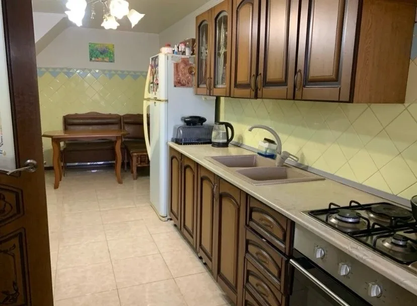 #СУХУМ  Сдается дом под ключ, посуточно (Май-июнь 4т. в сутки. Июль-август 5т.) В доме есть все усло