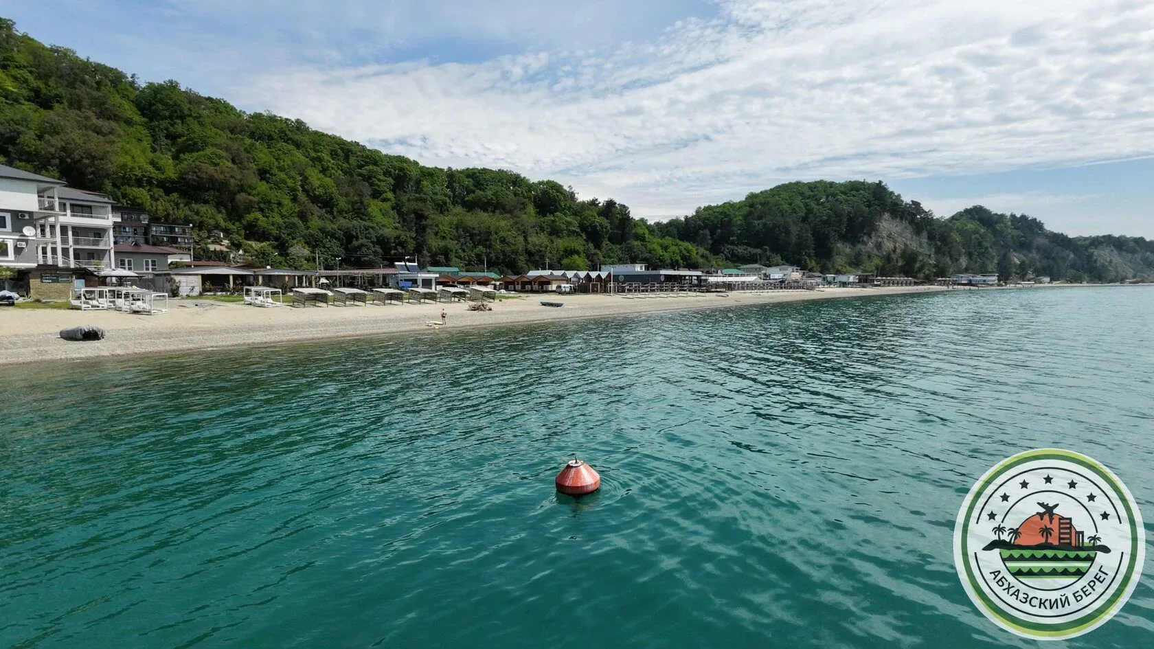 #ЛДЗАА Рыбзаводская  “БРИЗ” - новые домики прямо на берегу в Лдзаа 🌊  🏖 пляж сразу рядом с территори