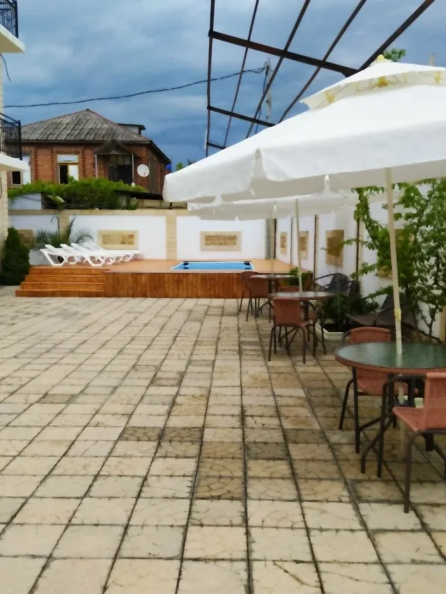 #ЦАНДРИПШ ул. Дружбы, 1  🔥 ОТДЫХ В АБХАЗИИ ! 🔥 🌴 Тихий уют, всего 250 м до моря!  📍 Комфортные номер