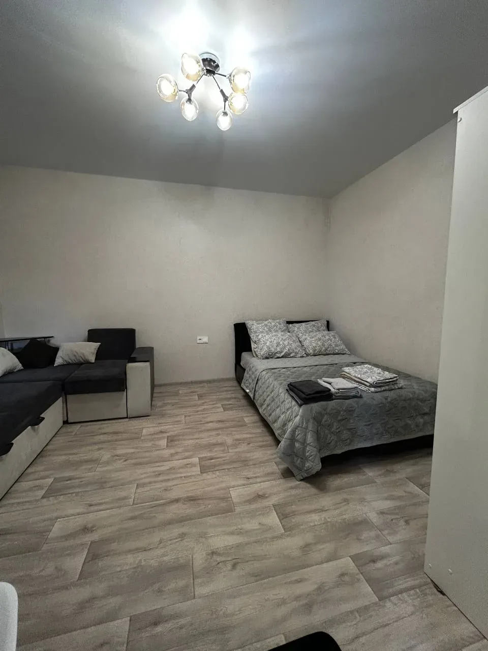 #АЛУШТА пер. Краснофлотский, 5  Сдам квартиру возле гостиницы «Крымские Зори» Квартира после капитал