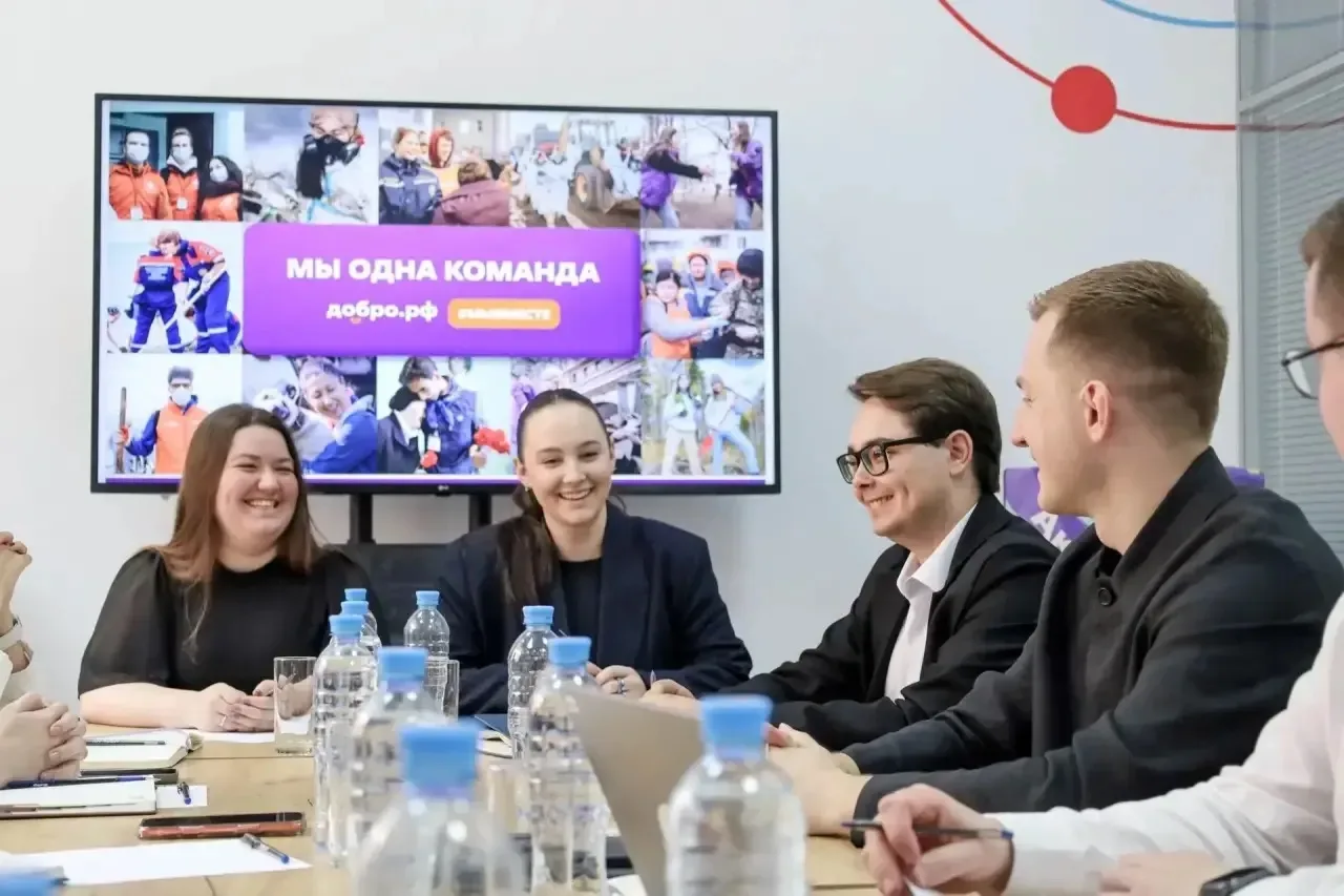 💜Лидер волонтерского движения встретился с молодежным активом Кубани  В краснодарском Доме молодежи 