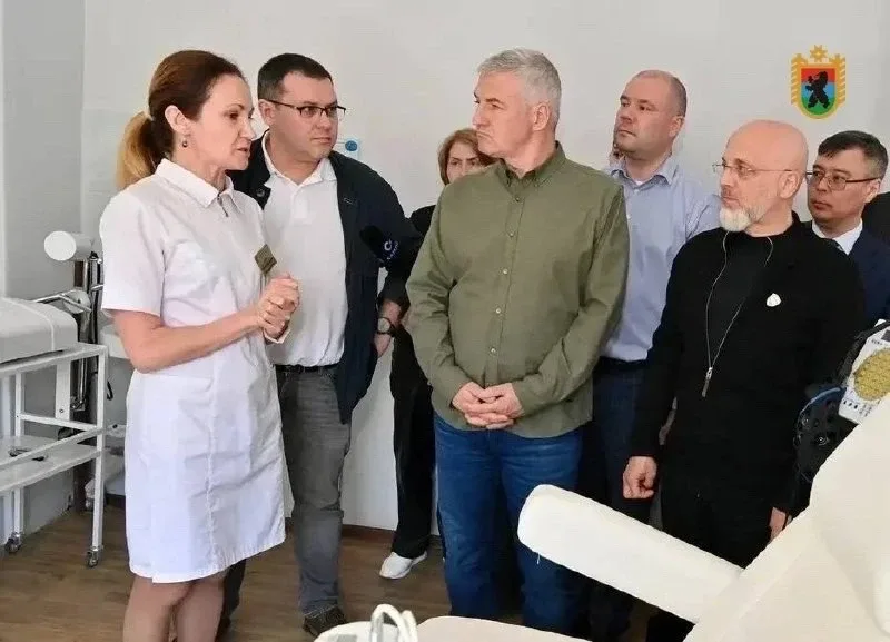 🏥 Рабочий визит в Сегежский округ Глава Карелии начал с посещения поликлиник    Детскую поликлинику 