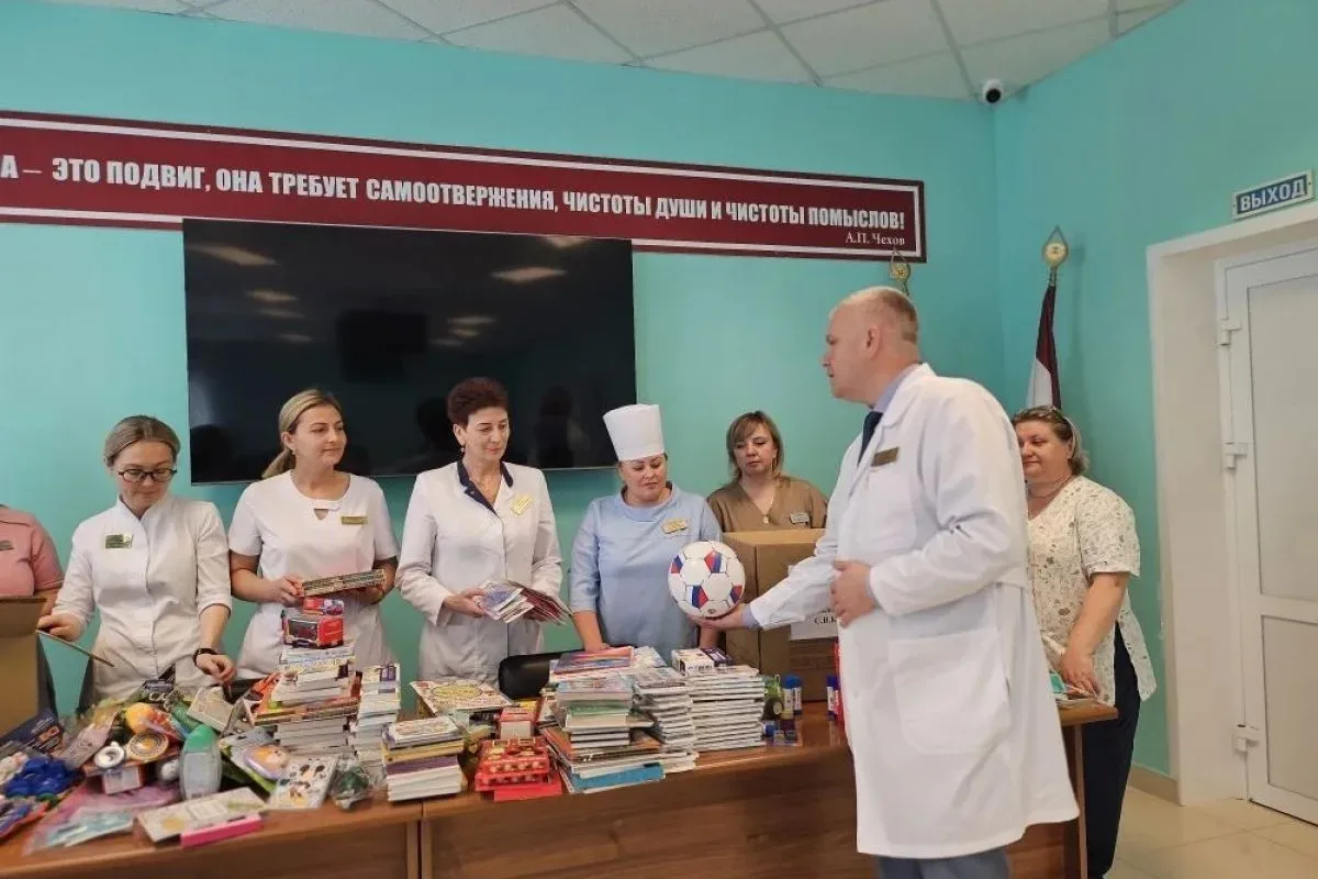 В Республиканской клинической больнице прошла благотворительная акция для детей-сирот  Она состоялас