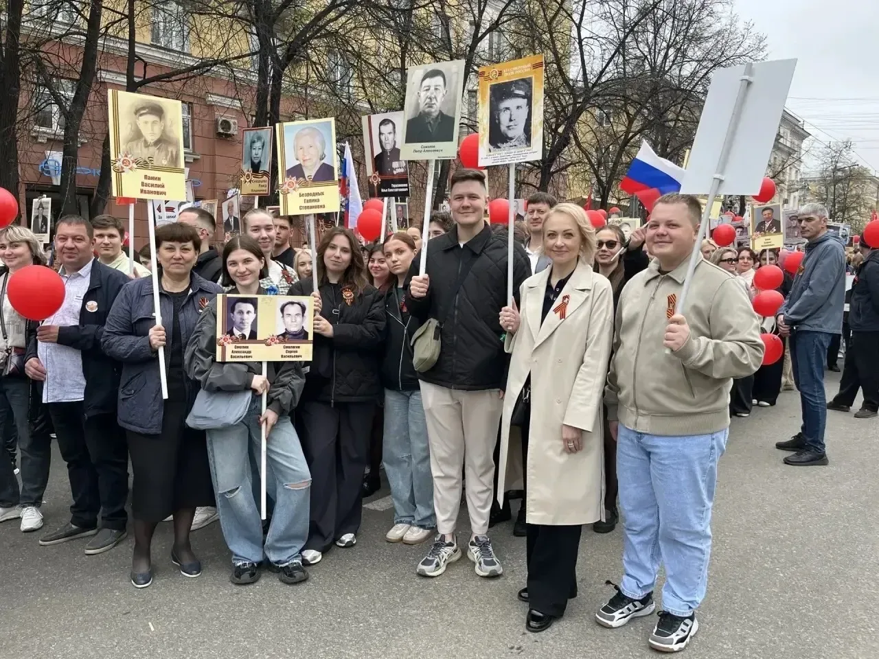 В День Победы мы склоняем головы перед бессмертным подвигом отцов, дедов и прадедов, которые, преодо
