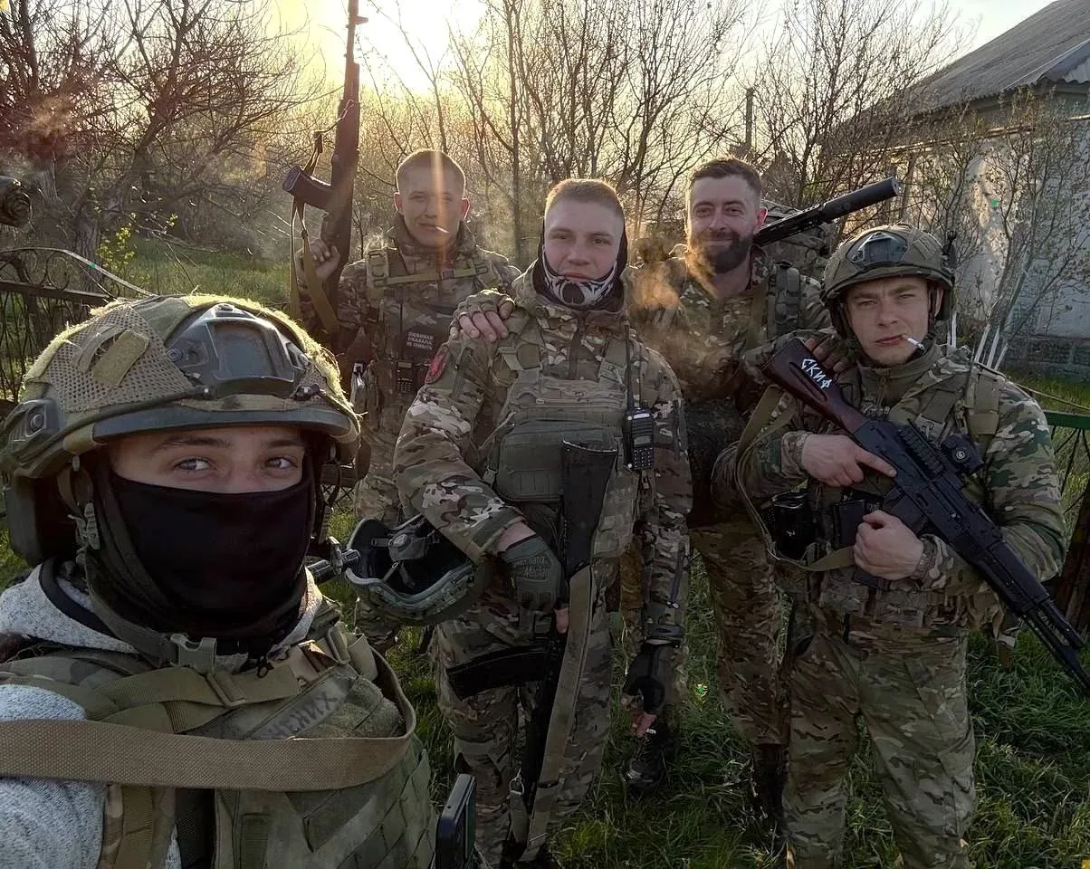 Бойцы штурмового подразделения — «Шторм V» 🇷🇺  Ждём всех Героев дома с Победой! 🙏🏻   Подпишись на ка