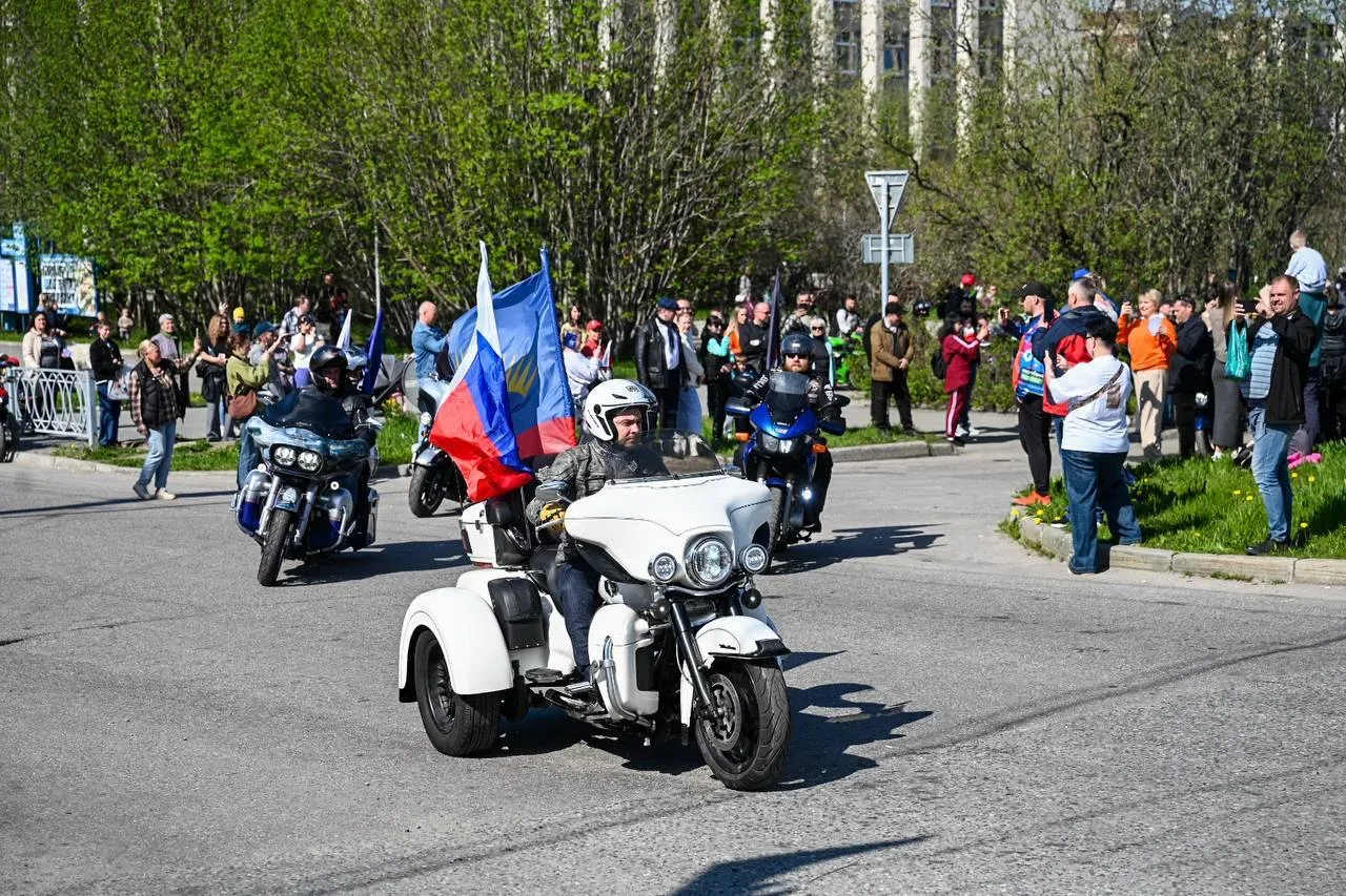 В Мурманске открыт мотосезон!  Более 300 байкеров стартовали сегодня от здания Управления Первомайск