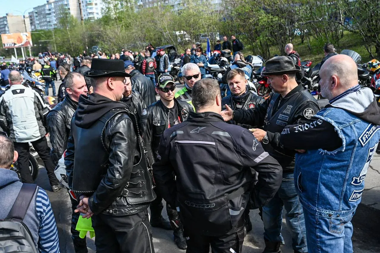 В Мурманске открыт мотосезон!  Более 300 байкеров стартовали сегодня от здания Управления Первомайск