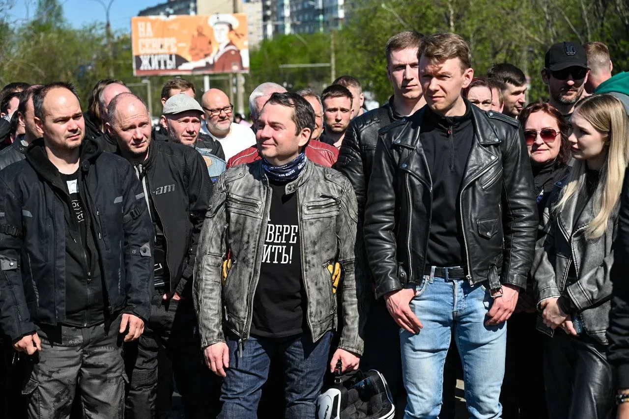 В Мурманске открыт мотосезон!  Более 300 байкеров стартовали сегодня от здания Управления Первомайск