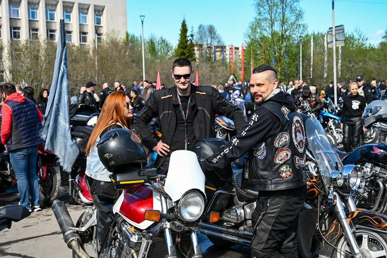 В Мурманске открыт мотосезон!  Более 300 байкеров стартовали сегодня от здания Управления Первомайск