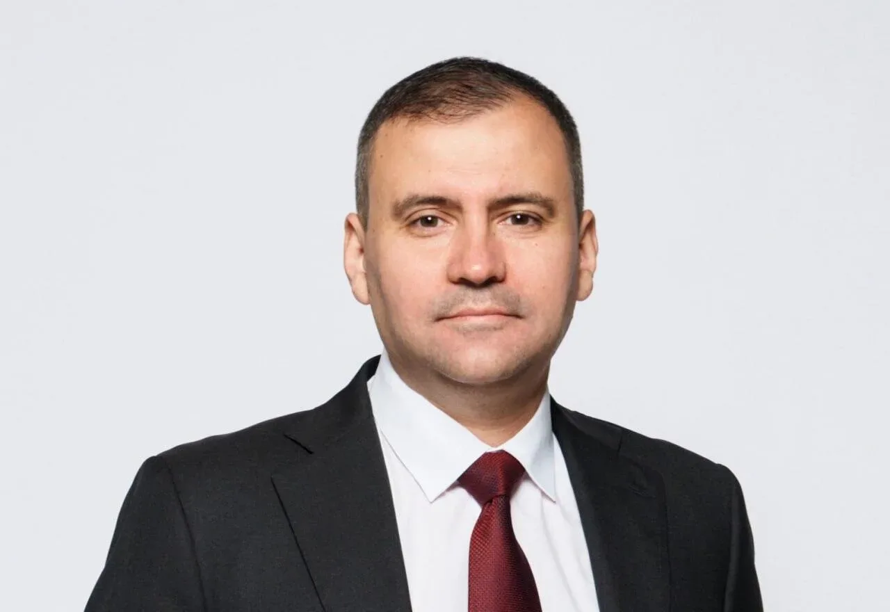 Президент "Эталона" Михаил Бузулуцкий покинул свой пост, во время переходного периода его обязанност