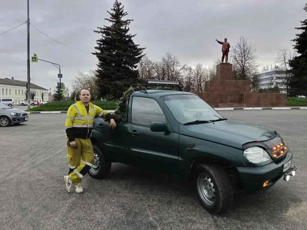🚙История одной «Нивы»  Иногда настоящая помощь начинается с личной истории...  Наш земляк, доброволе