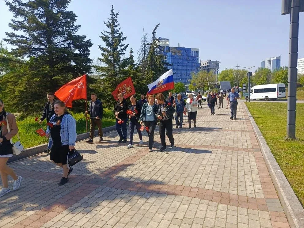 Коллектив Донецкого филиала «Вода Донбасса» почтил память воинов-освободителей  8 мая сотрудники Дон