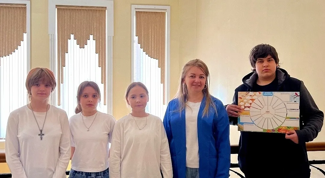 Мы, актив учеников школы N104 номинируем нашего советника директора по воспитанию Чигрину Оксану Ник