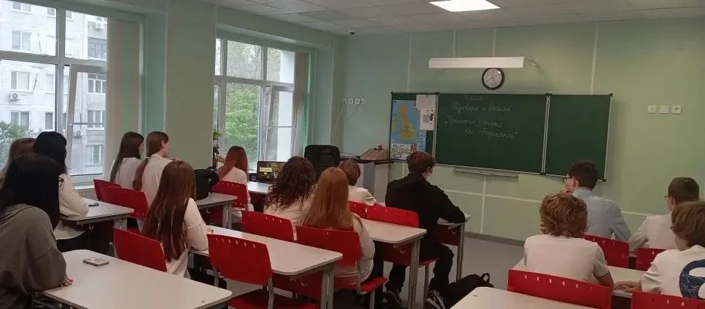 Разговоры о важном✅  18 мая состоялась традиционная торжественная линейка открытия новой учебной нед