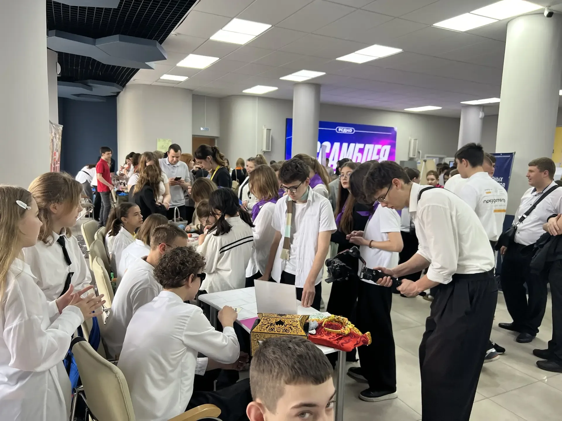 16 мая прошла городская Ассамблея детских общественных объединений РСДМО. Более 400 юных лидеров из 