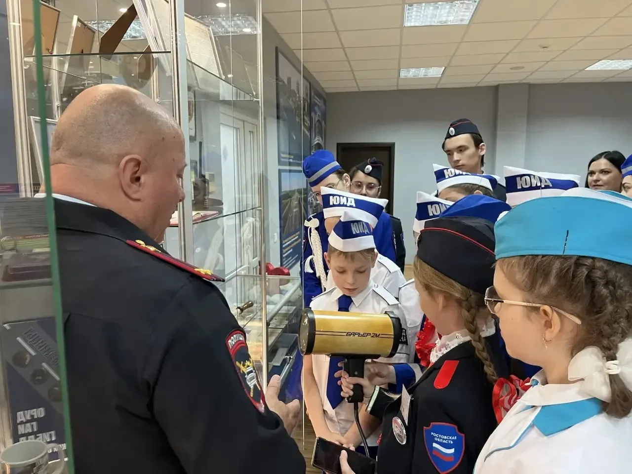 Поздравляем команду ЮИД «ШКОДА» с блестящим результатом!🎇  Юные инспекторы дорожного движения принял