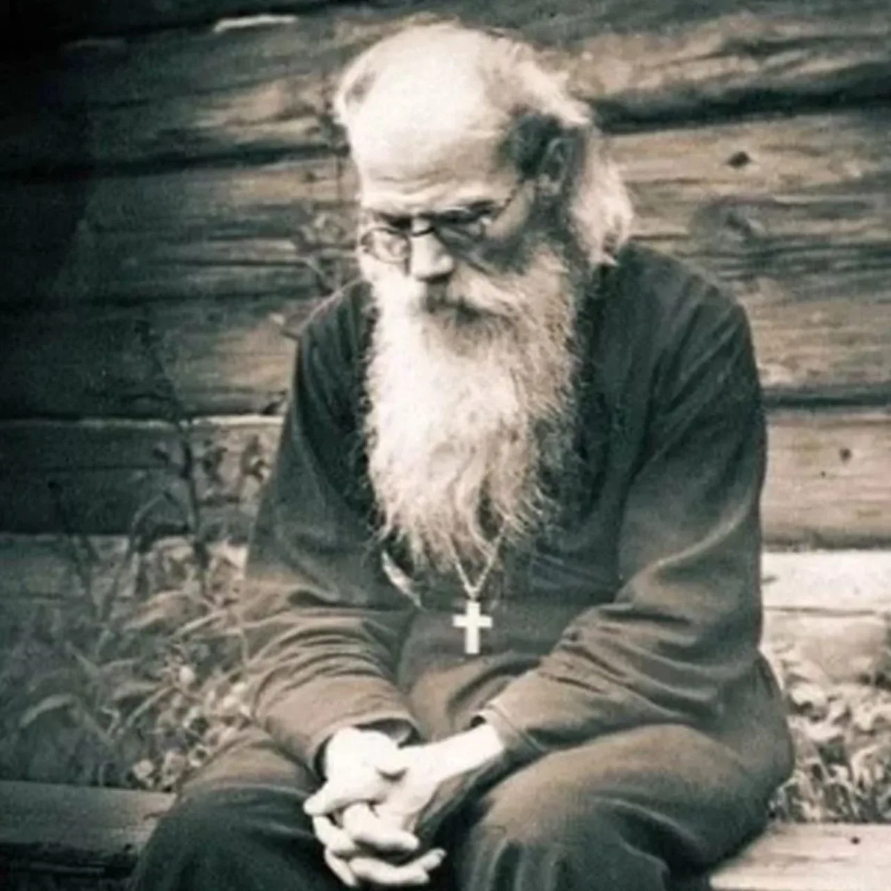 Если воздержишься от гнева и сохранишь мир, то и молитва будет хорошая, а если будешь в расстройстве