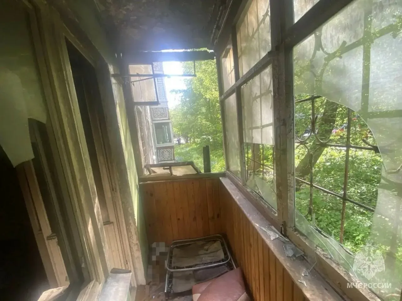 🔥В Иванове из-за пожара в пятиэтажке эвакуировали четырёх человек.  Возгорание произошло днём 19 мая