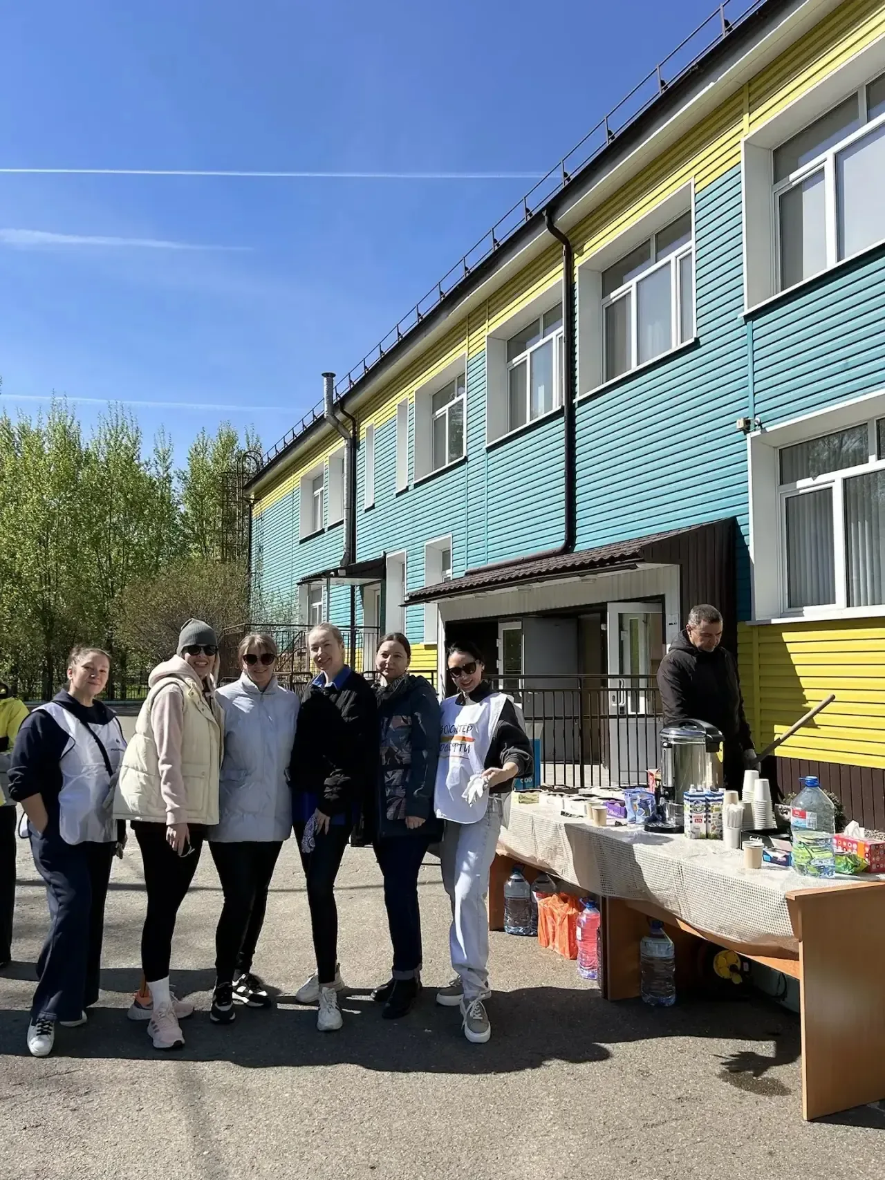 🌿 Добрые дела объединяют!  👏 Сотрудники «РН-Ванкор» провели городской субботник в детском реабилитац