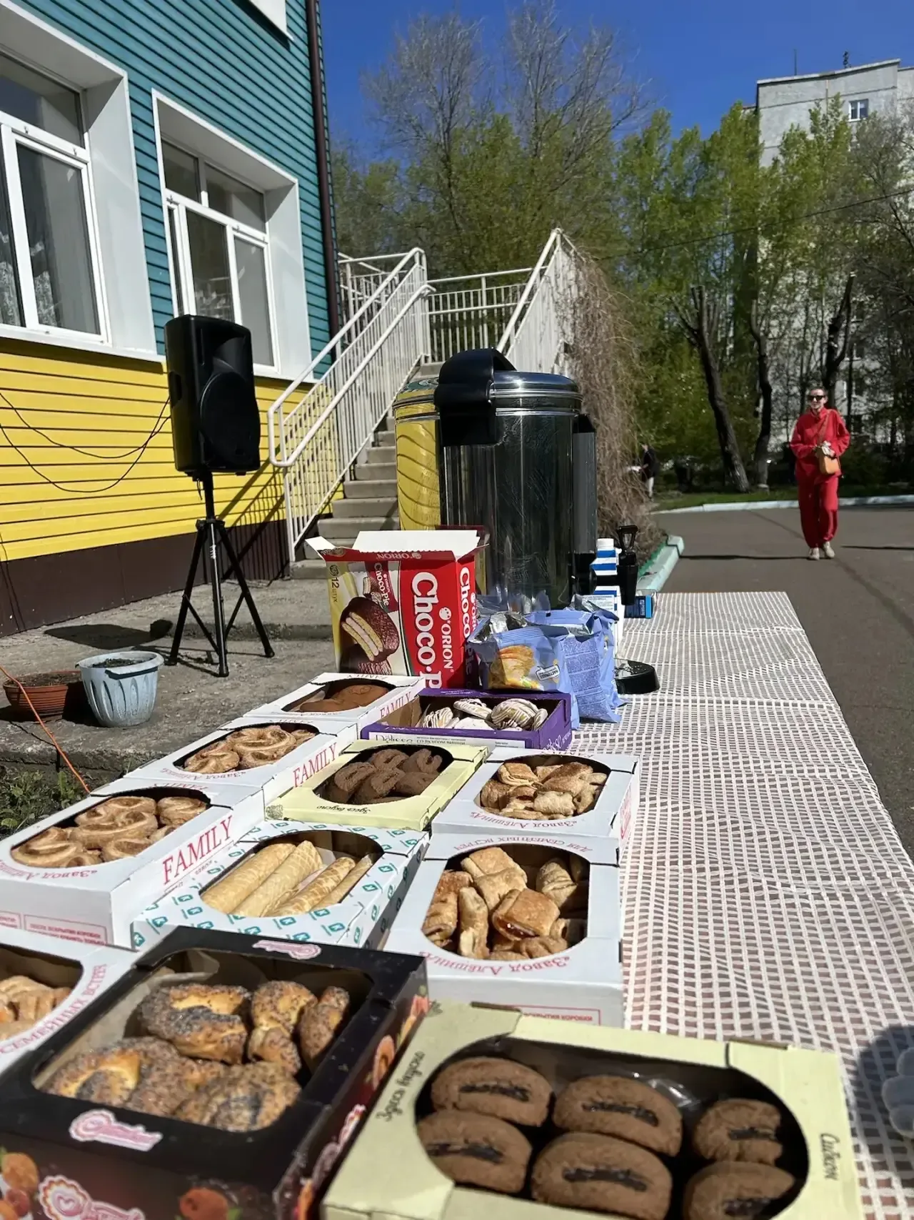 🌿 Добрые дела объединяют!  👏 Сотрудники «РН-Ванкор» провели городской субботник в детском реабилитац