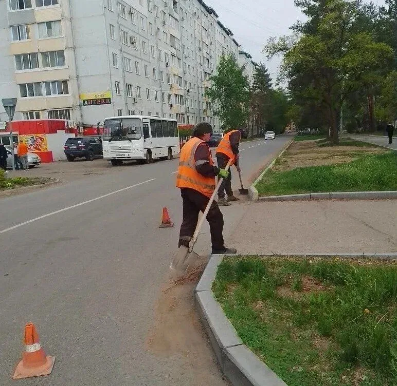 Наведение порядка в городе продолжается!   14 мая силами «Спецслужбы г. Арсеньева» выполнены работы: