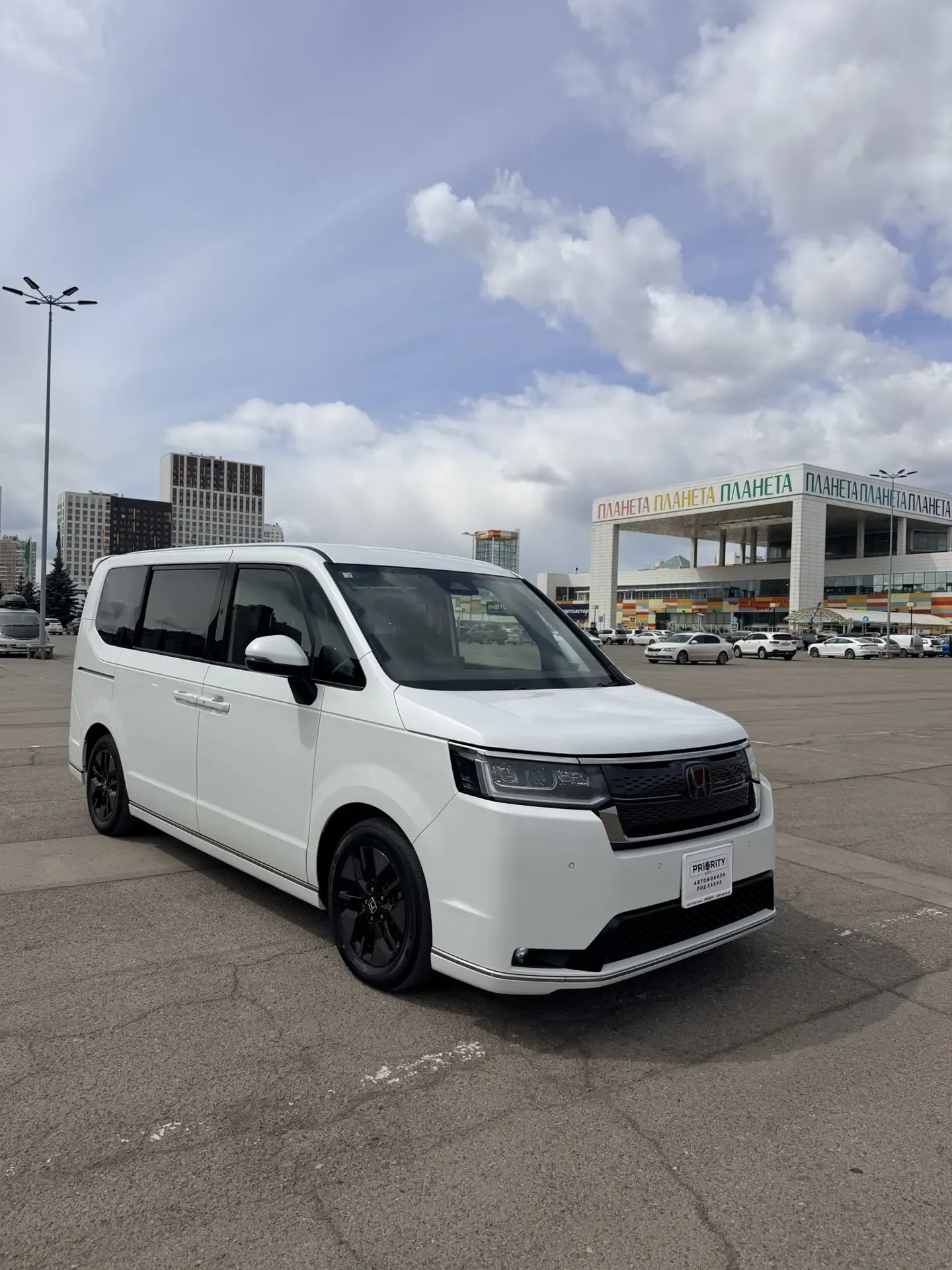 Г.Красноярск 💪 Автомобиль вручен победителю👍  Рад, что поехал лично вручать его. Ведь выйграл его на