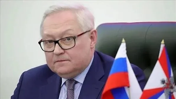 ⚡️"Власти США настойчиво стремятся втянуть Китай в переговоры с ядерными державами, но Пекин противи