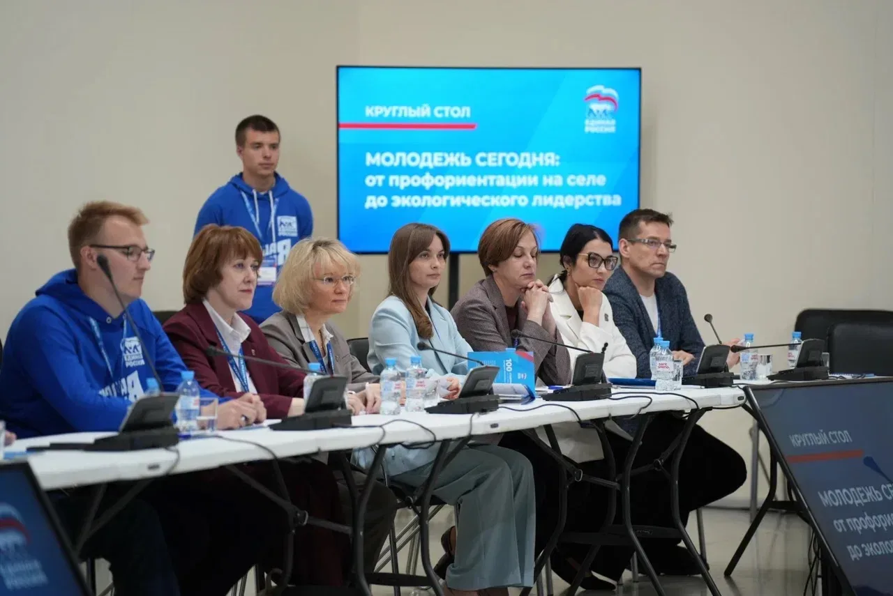 Владимир Мазур подвёл итоги участия делегации Томской области в окружном форуме «Есть результат!» в 