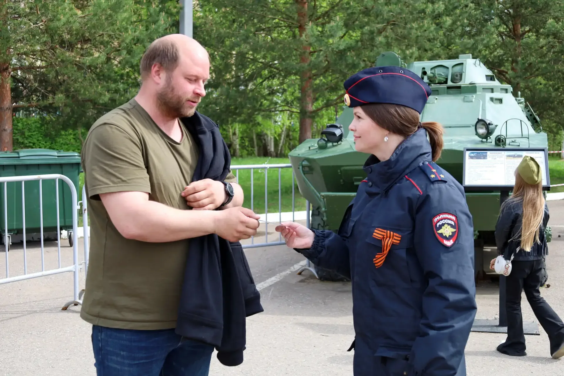 Костромские полицейские открыли передвижные рекрутинговые центры для желающих поступить на службу.  