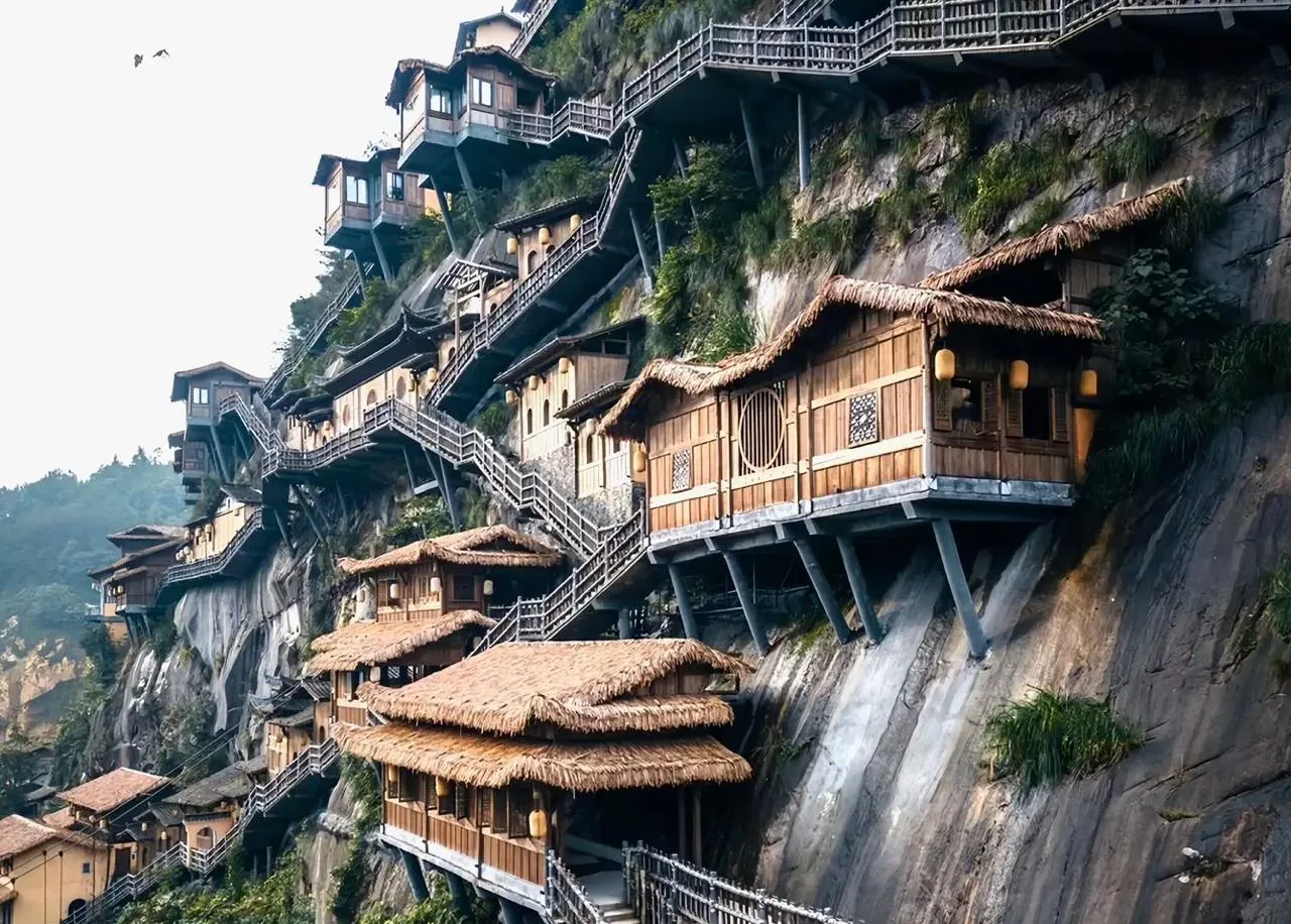 Деревня Вансянь, Китай 🇨🇳  🔹 Вансянь - деревушка неподалеку от города Шанграо в живописной китайской