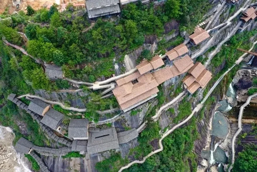 Деревня Вансянь, Китай 🇨🇳  🔹 Вансянь - деревушка неподалеку от города Шанграо в живописной китайской