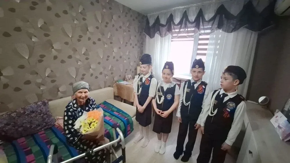 🇷🇺 «Спасибо за Победу!»  Ученики школ и воспитанники детских садов Кировского района приняли участие
