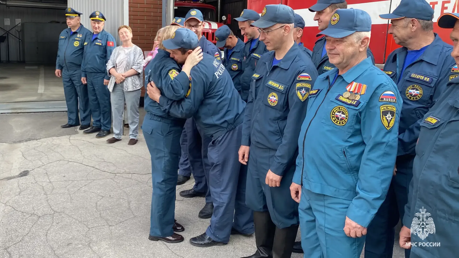 🚨В Одоеве торжественно проводили на пенсию диспетчера 58 пожарно-спасательной части Татьяну Стукалов