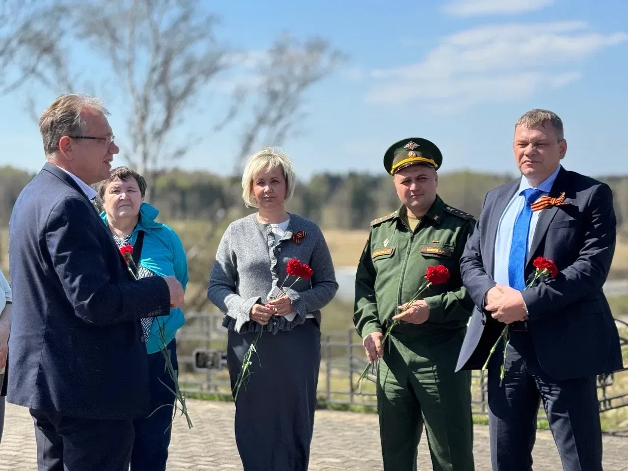 На Бородинском поле почтили память воинов-якутян  Сегодня у памятника в деревне Ельня близ Минского 