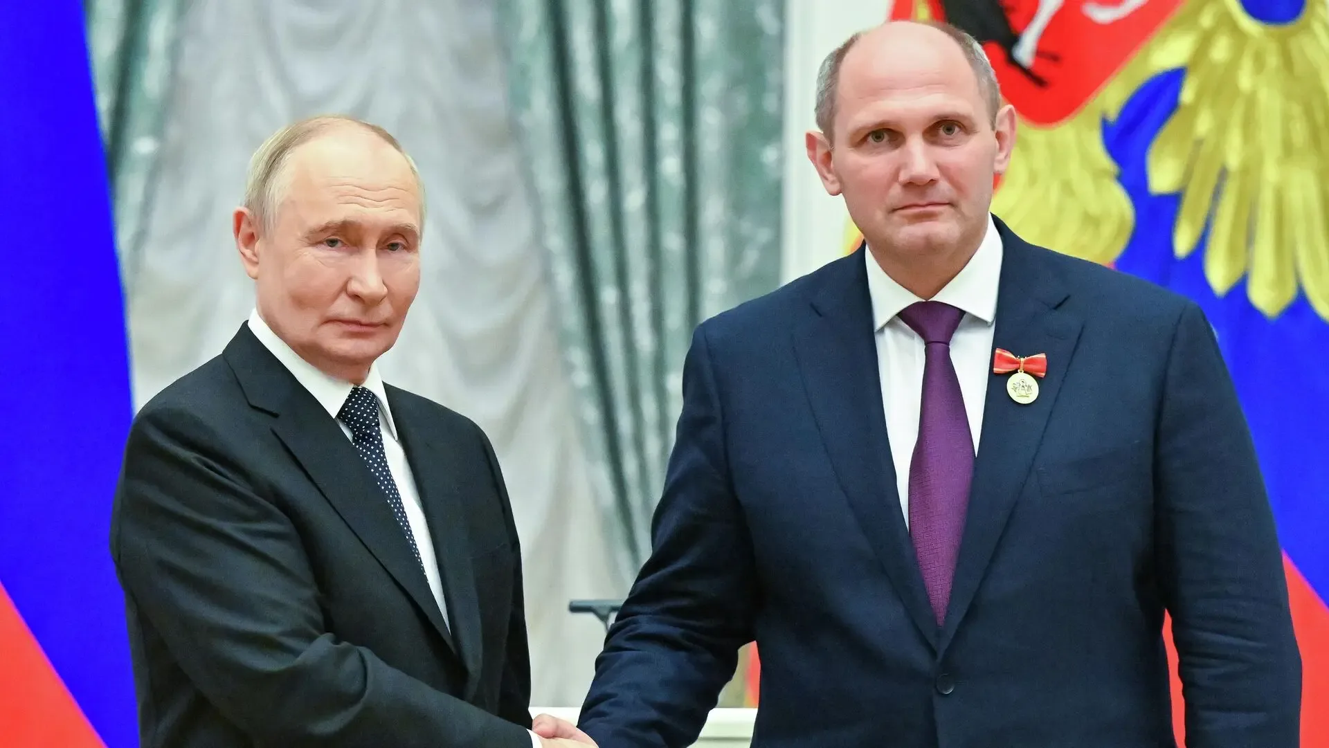 Знак отличия «За наставничество» у Михаила Рахлина  В Екатерининском зале Московского Кремля 20 мая 