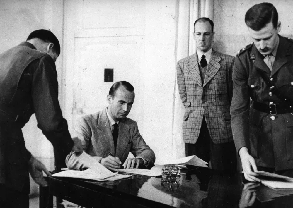 29 апреля 1945 года: немецкие войска капитулировали в Северной Италии  До Великой Победы оставалось 
