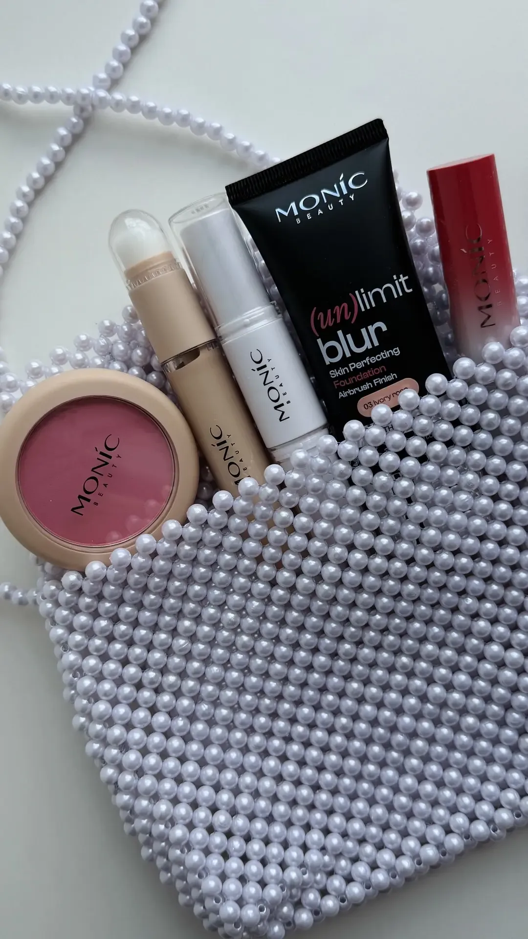 { познакомилась с декоративной косметикой MONIC BEAUTY }  и спешу поделиться впечатлениями 🤍  Тональ
