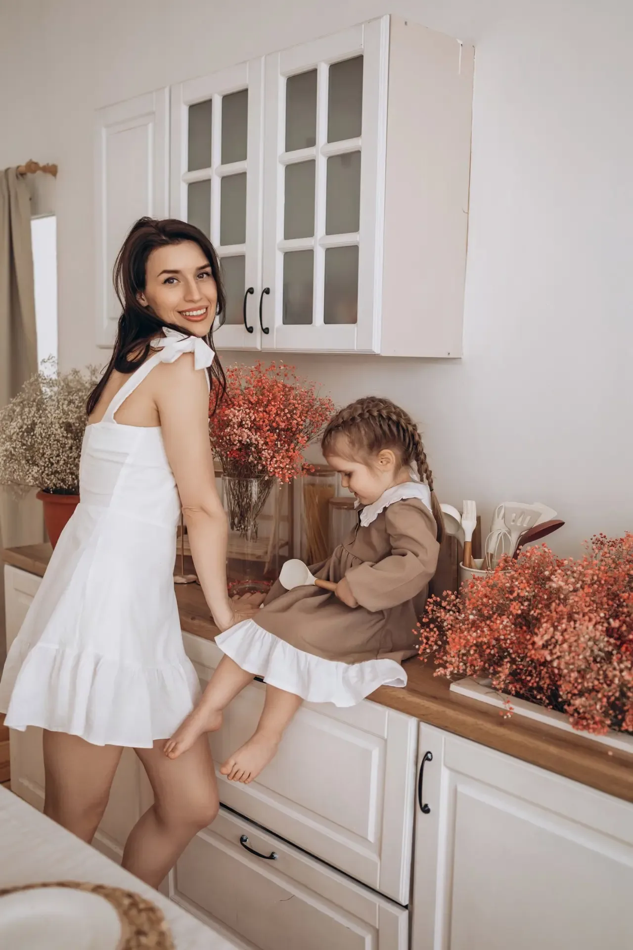 Пусть эта неделя начнётся с улыбки 🌷 Решила поделиться кусочком наших фотографий с Софи, так мне пон