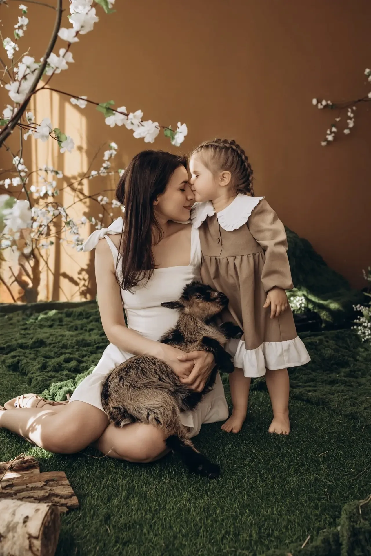 Пусть эта неделя начнётся с улыбки 🌷 Решила поделиться кусочком наших фотографий с Софи, так мне пон