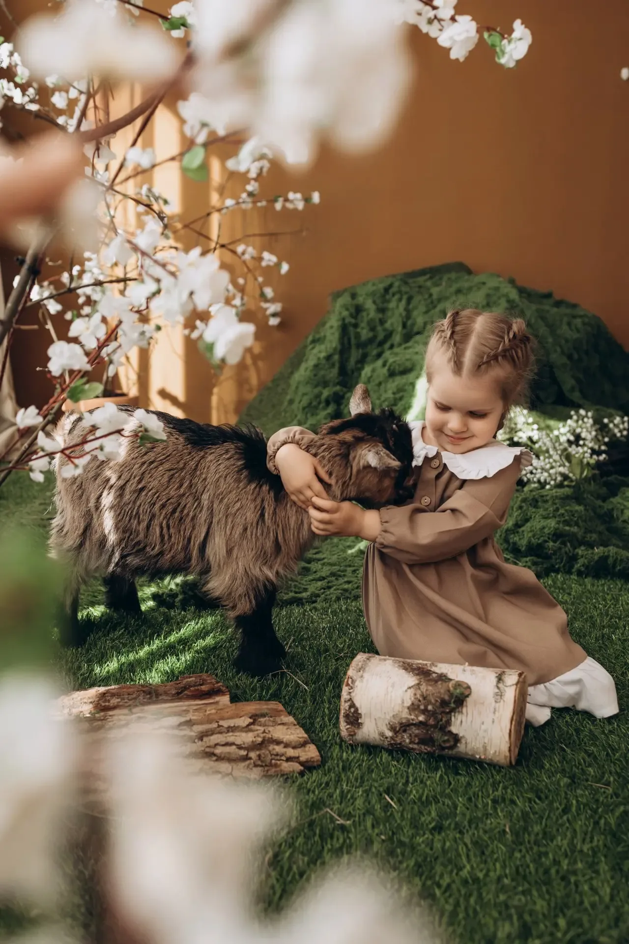 Пусть эта неделя начнётся с улыбки 🌷 Решила поделиться кусочком наших фотографий с Софи, так мне пон