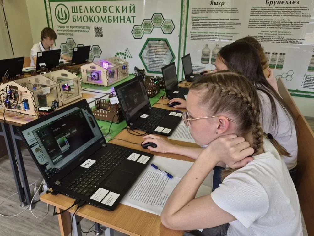 🎉И СНОВА ПОБЕДА! 🎉  У нас отличная новость! Ученица школы Кубракова Милана стала победителем региона