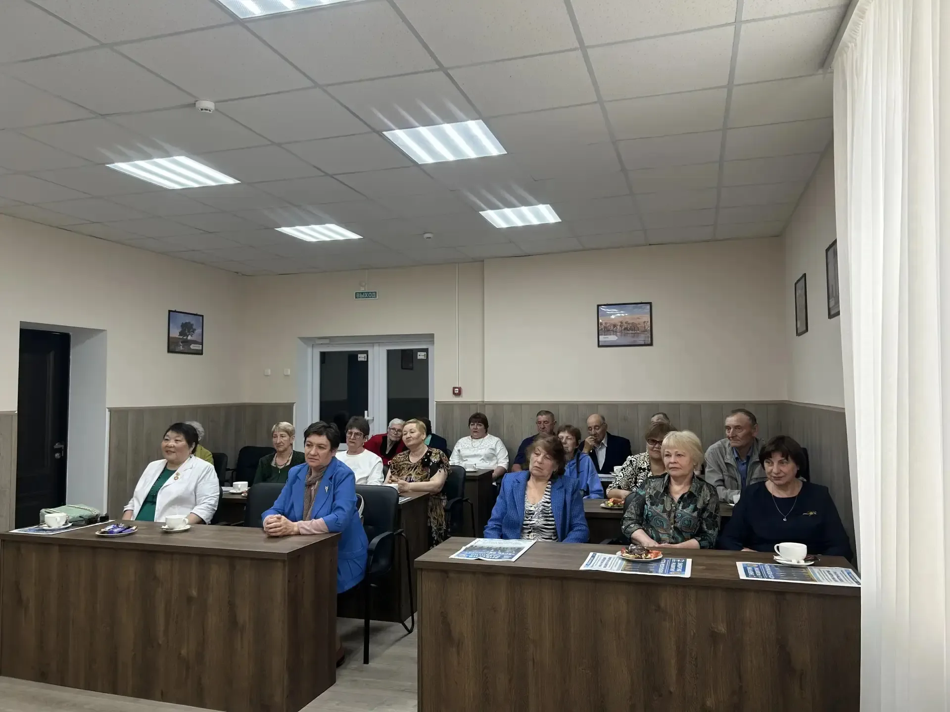 Врио Главы Яшалтинского района Илья Иванов провел совещание со старейшинами района⚡️  В ходе встречи