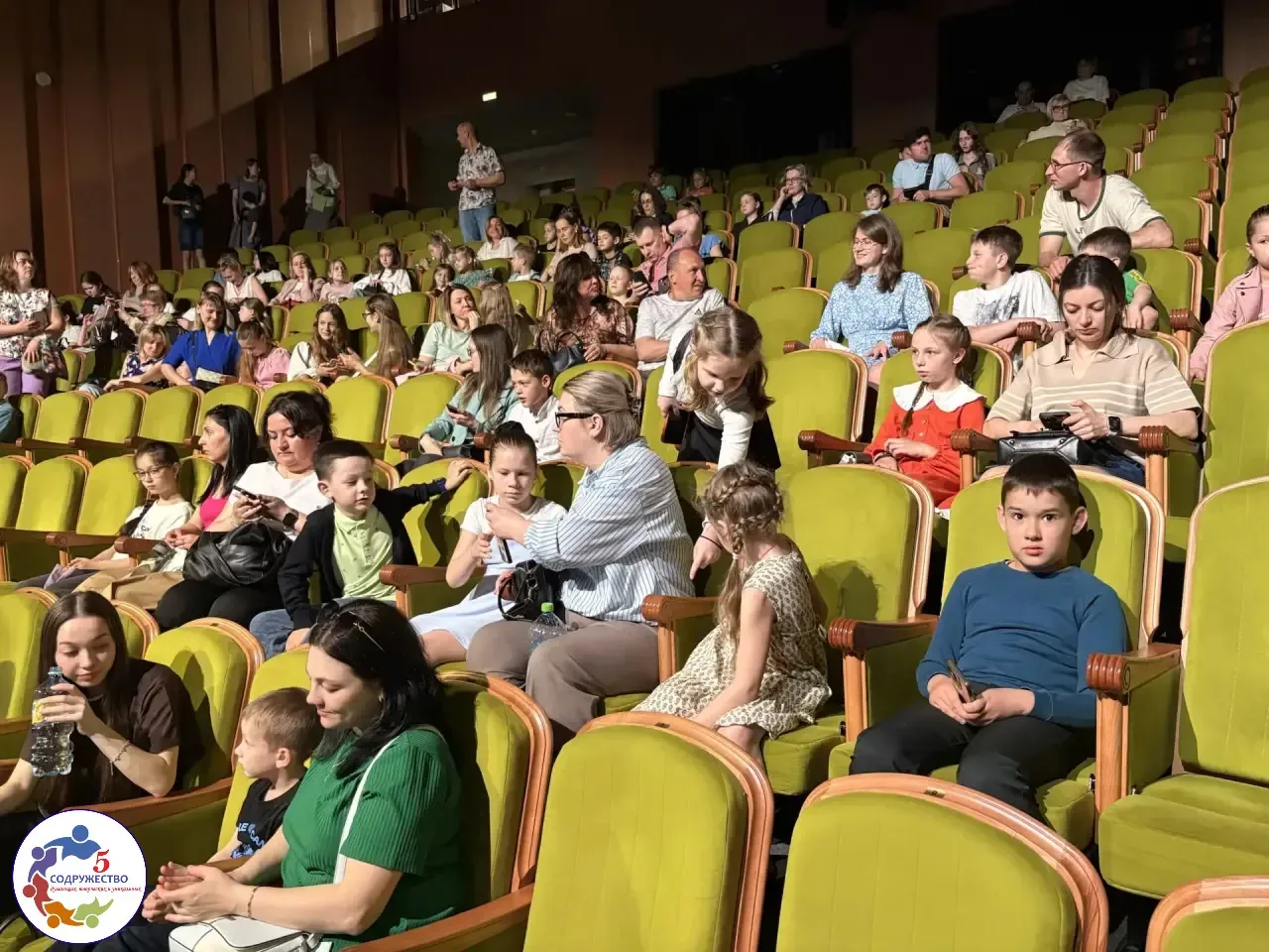 Ученики 1 «А» класса отправились в настоящее театральное приключение   Ребята побывали в Калужском т