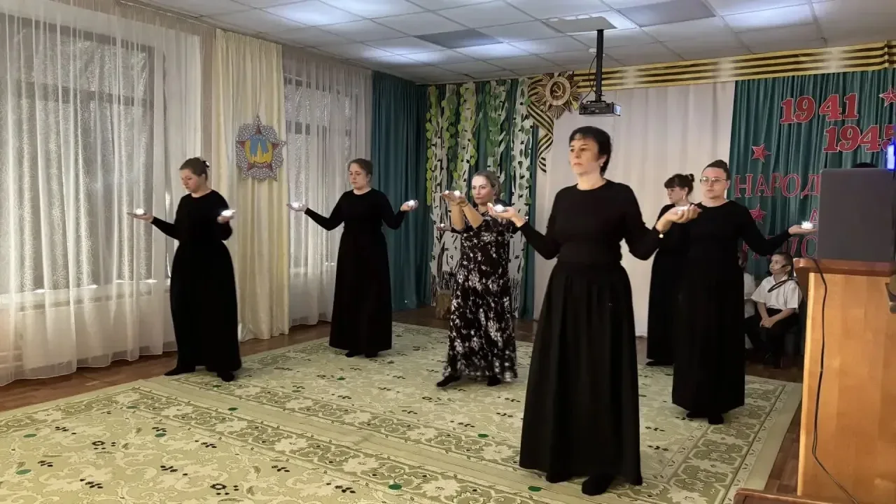💥Продолжают  традицию передачи дошкольникам ценностей поколения победителей педагоги и родители детс
