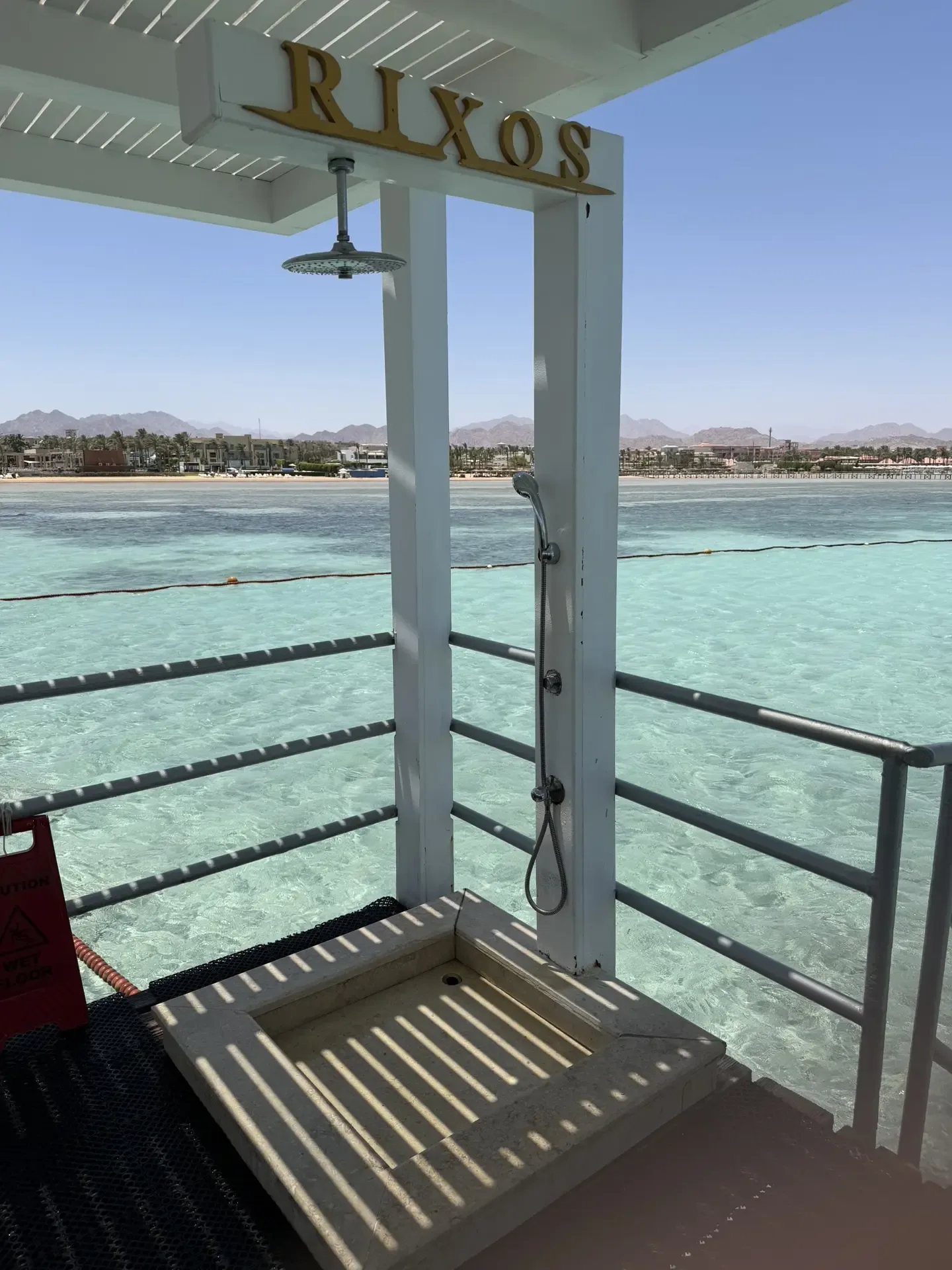 Нет , это не Мальдивы 🤍 Это Египет, отель Rixos. Безумно красиво…  Rixos — это место, где Египет воо