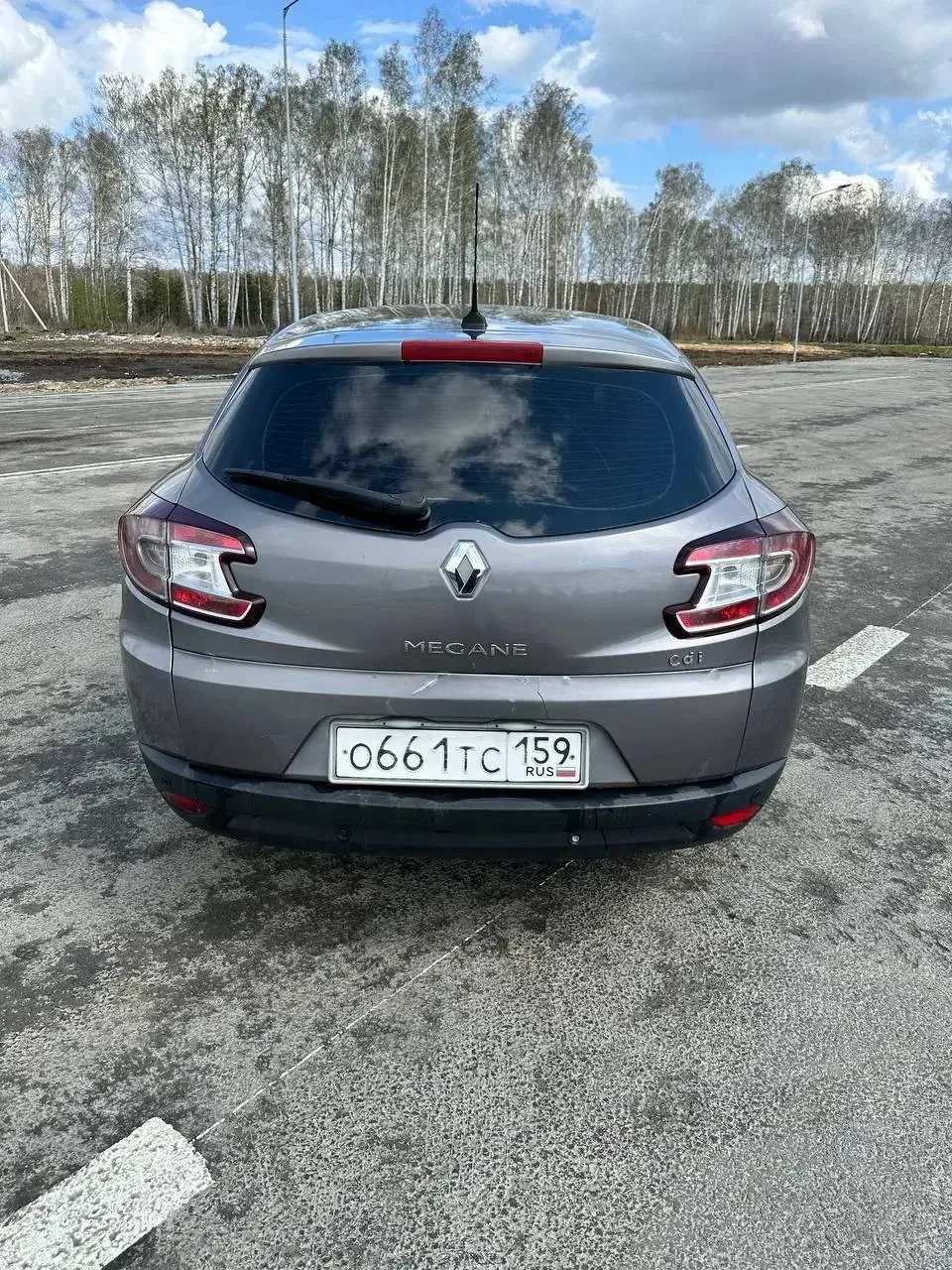 Renault Megane 1.5 дизель АМТ 2011 год  Универсал. Пробег -280 000 км. В хорошем состоянии, незначит